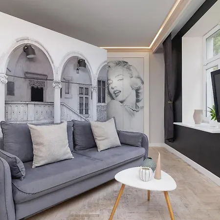The Marilyn Diamond Studio - Old Town كراكوفيا